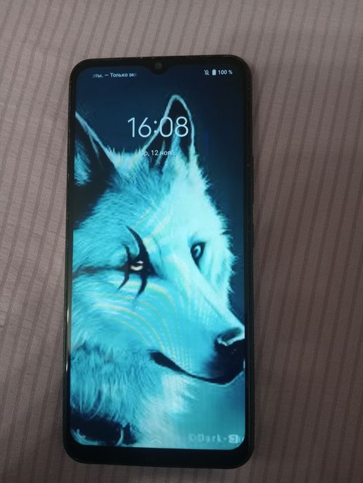 Продам телефон Vivo Y02