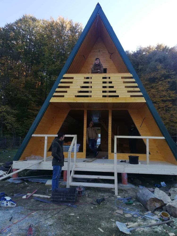 Cabane tip A frame case de locuit cu dormitor baie Bucătărie foișoare