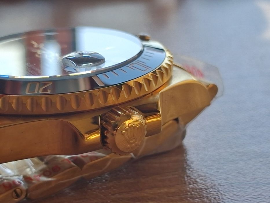 Rolex Submariner Yellow gold