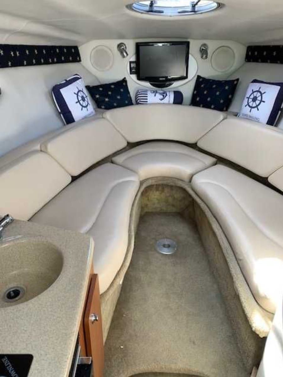 Crownline 270 CR