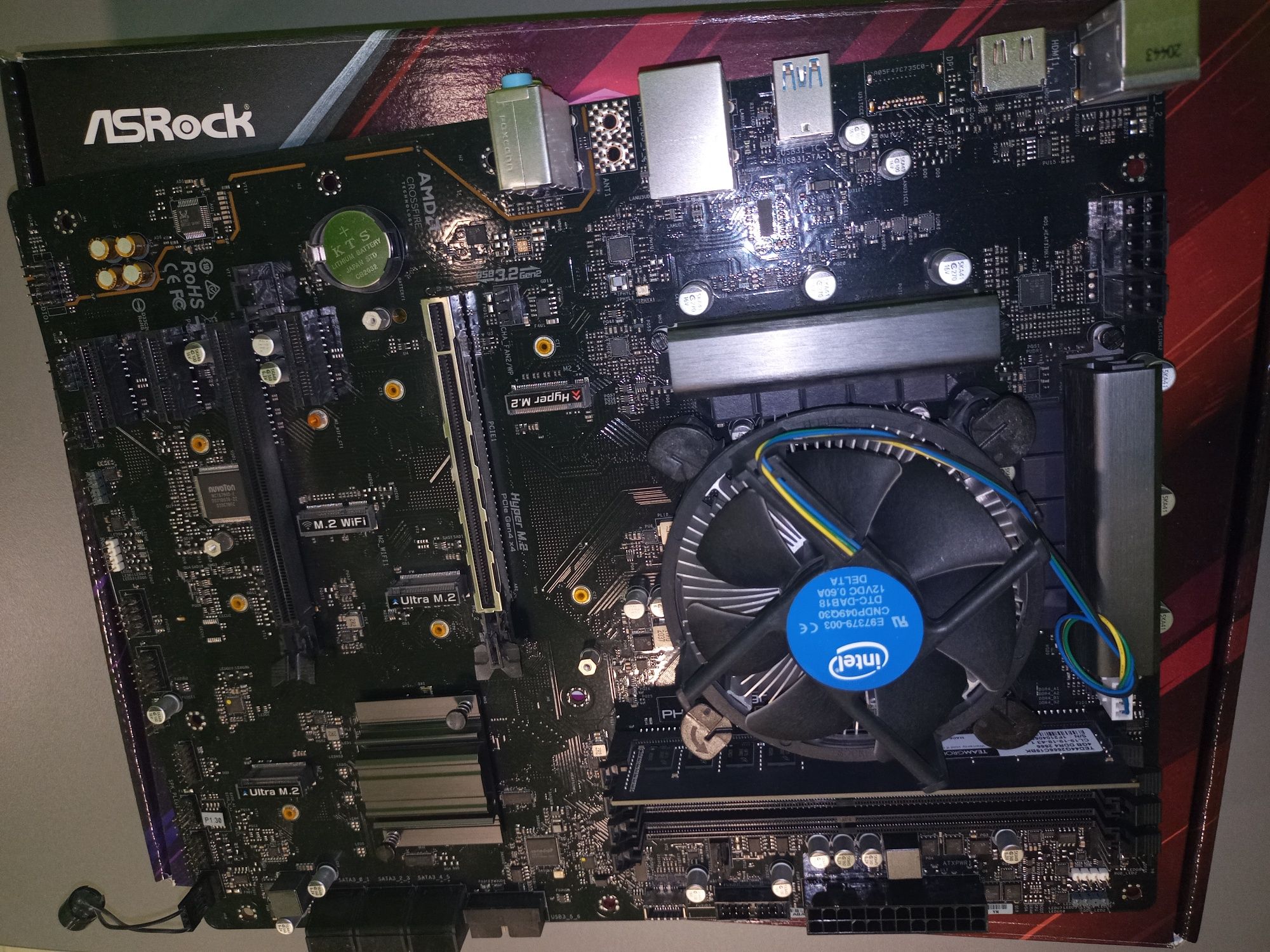 Дънна платка ASRock Z590 Phantom Gaming 4 + Процесор + RAM