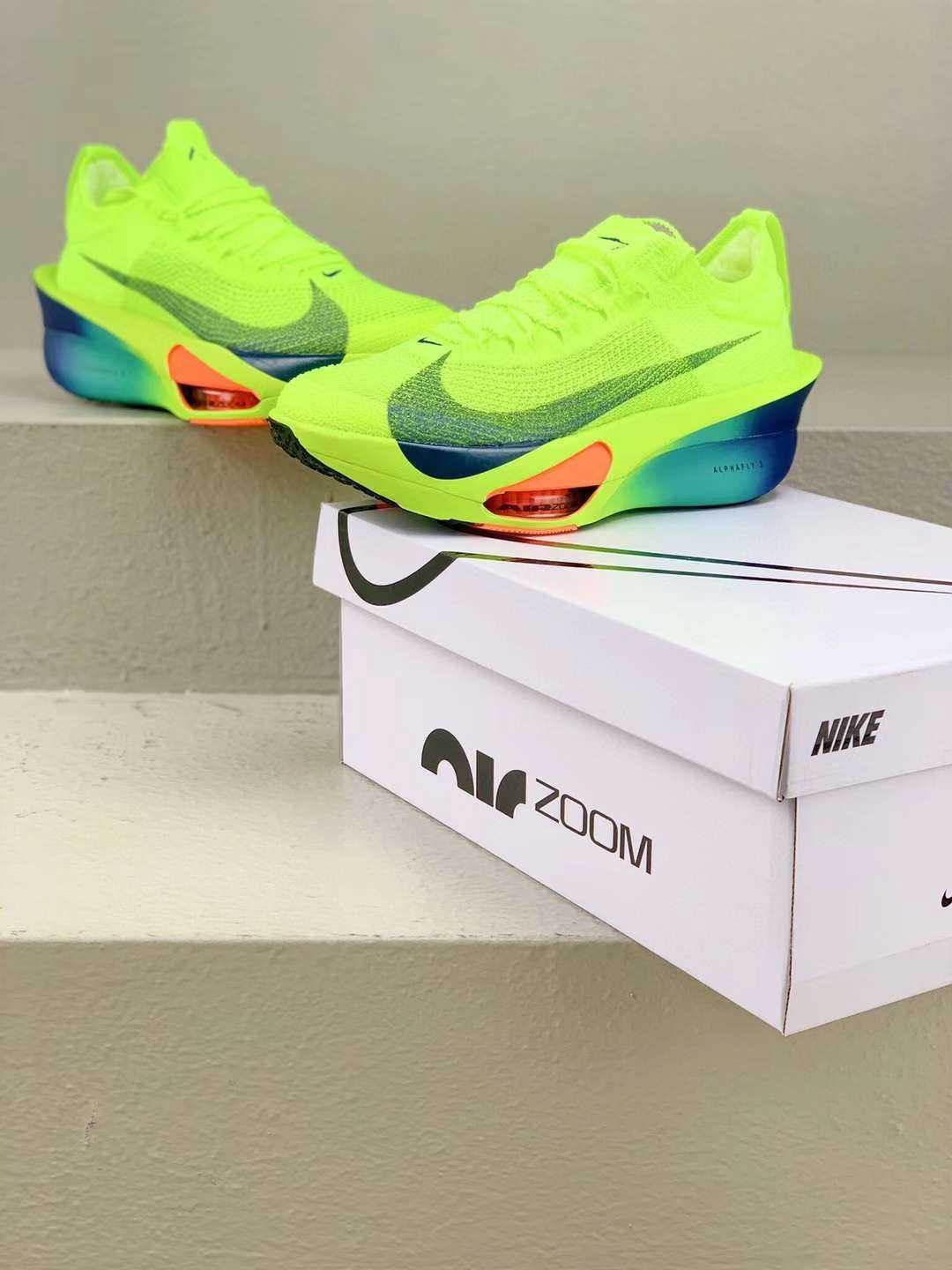 Нови дамски маратонки Nike Air Zoom Alphafly NEXT% 3 “Volt