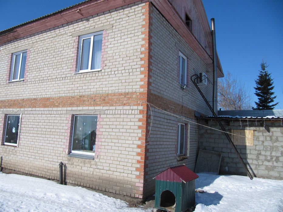 Дом кирпичн 5-комн, 3х-этажн на Аблакетке