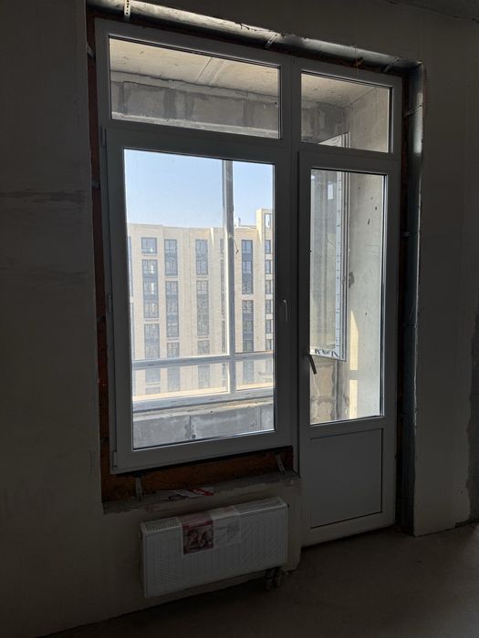 Пластиковый дверь с окном