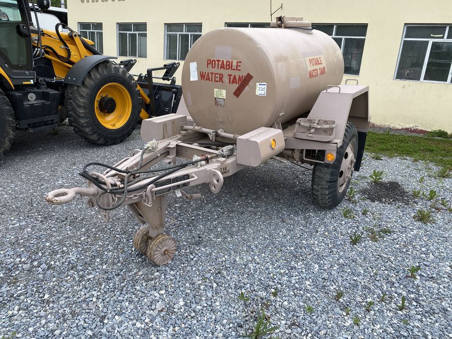 Remorca cisterna 1500 Litri , inox - apa potabila, lapte, etc