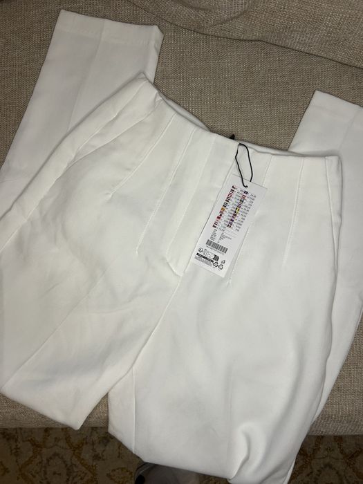 Чисто нови панталони - бял и бежов ( с етикет )