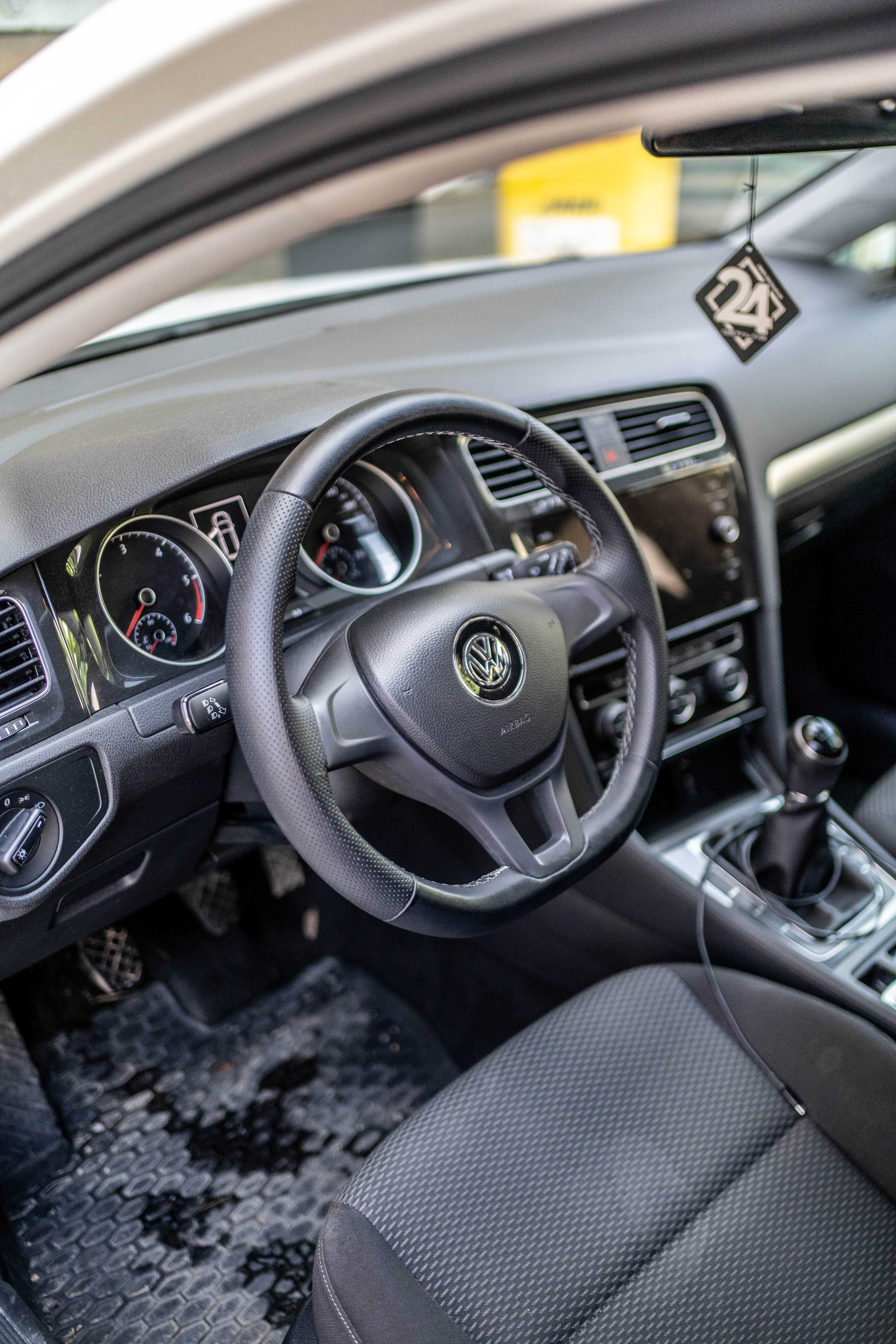 Volkswagen Golf 7.5 (FACELIFT) 2018 - Negociabil!
