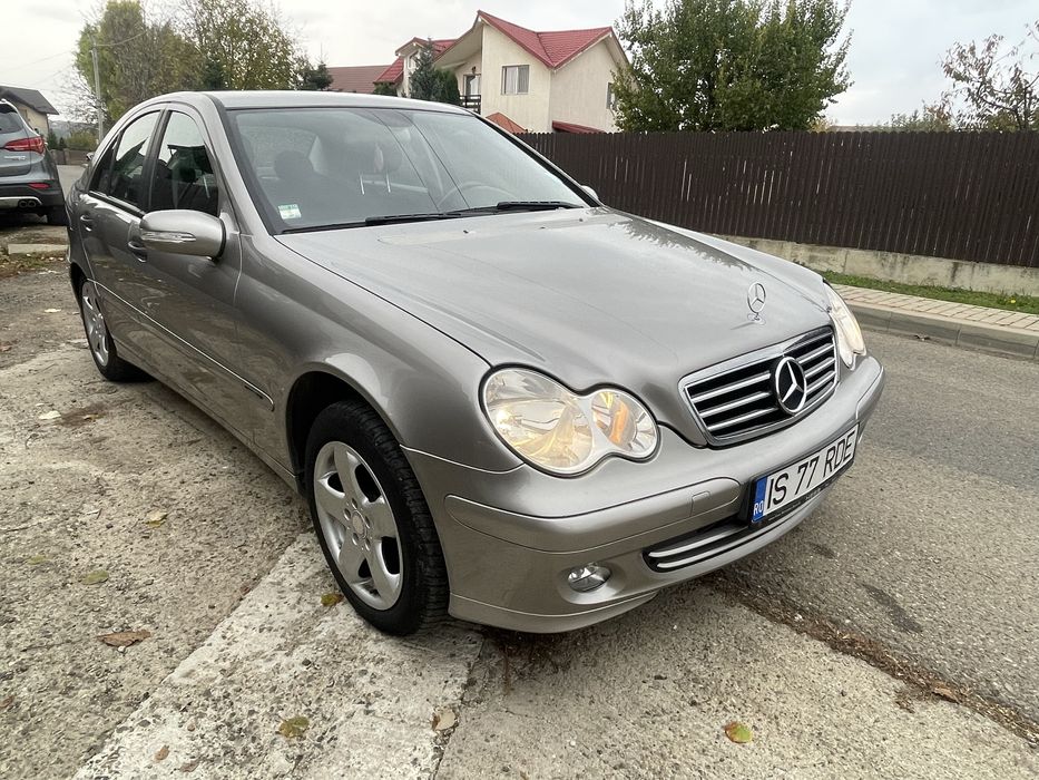 Mercedes C220  2005 27000km reali full istoric
