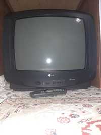 Продам телевизор LG, б/у