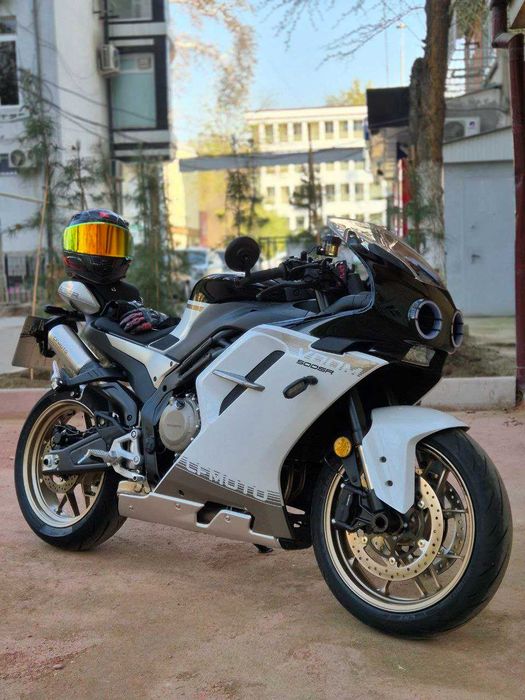 CF MOTO 500 SR VOOM / мотоцикл CF MOTO 500 SR VOOM