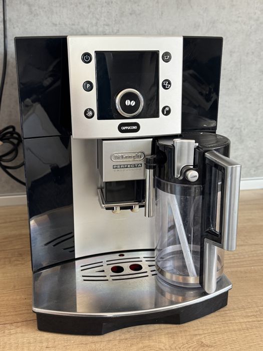 Кафеавтомат Delonghi Perfecta Cappuccino