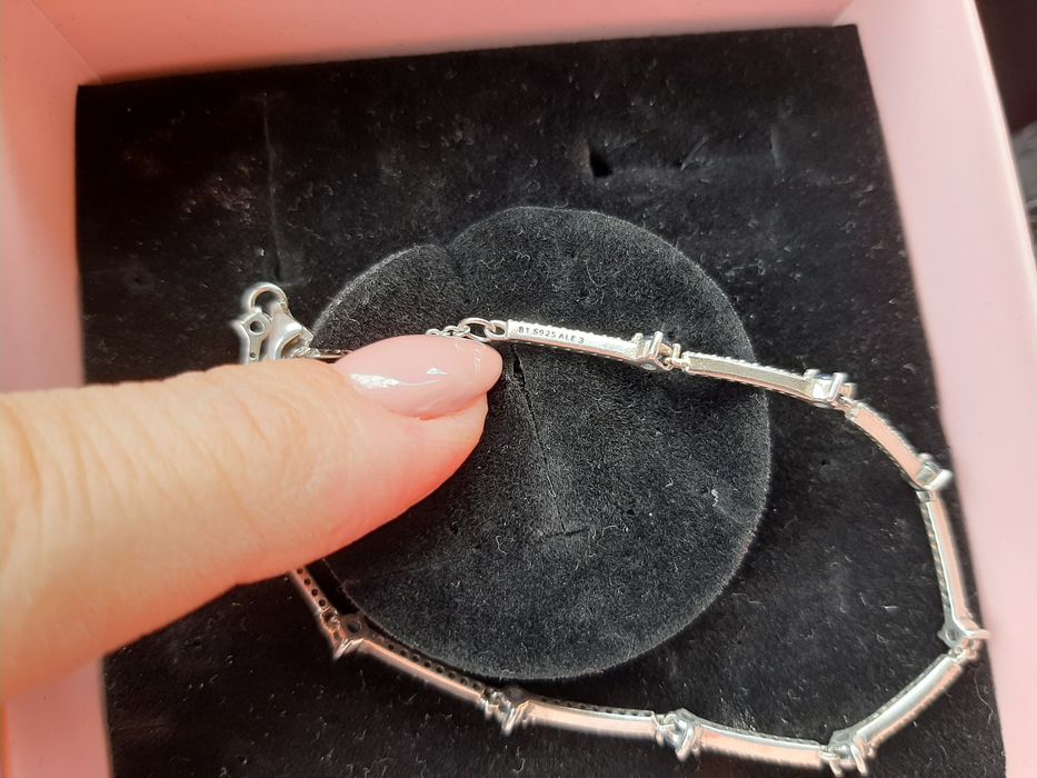 Оригинална гривна на Пандора