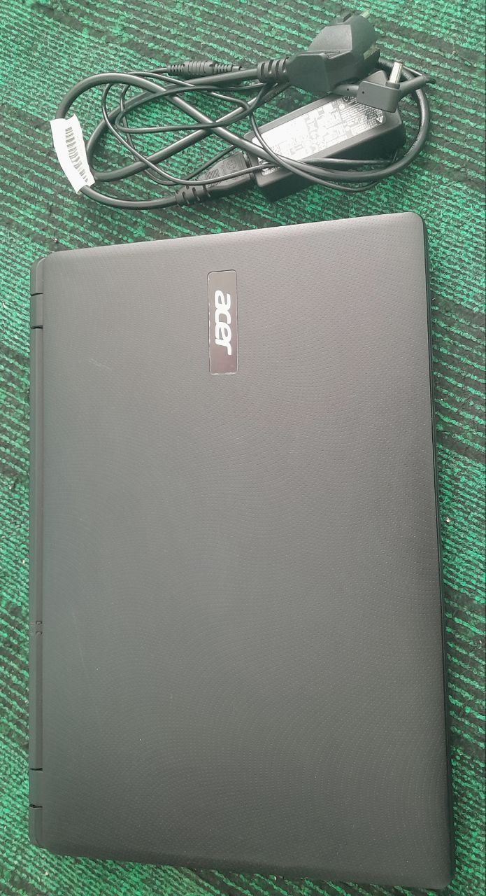 Noutbuk acer soriladi srochni pul zarur