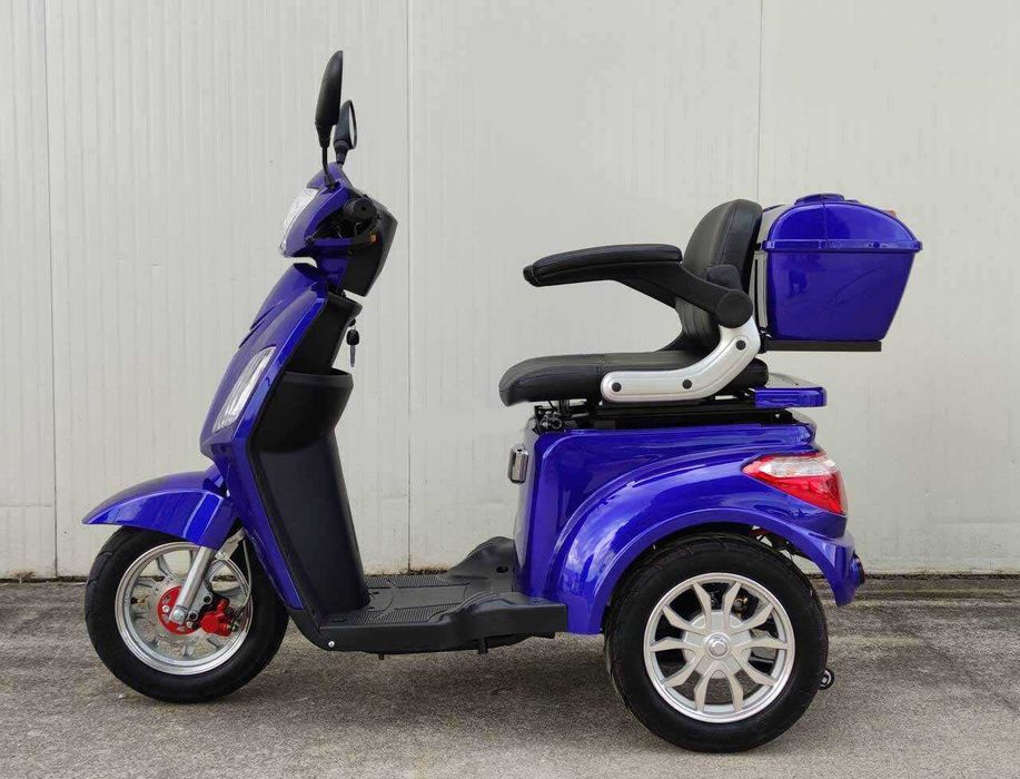 Луксозна едноместна електрическа триколка модел VISTA T408 в син цвят