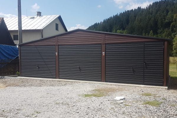 Executam garaje auto din structura metalica si panou sandwich