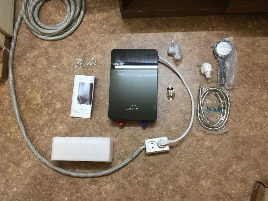 Проточный нагреватель 5.5 кВа есть доставка и оплата на карту