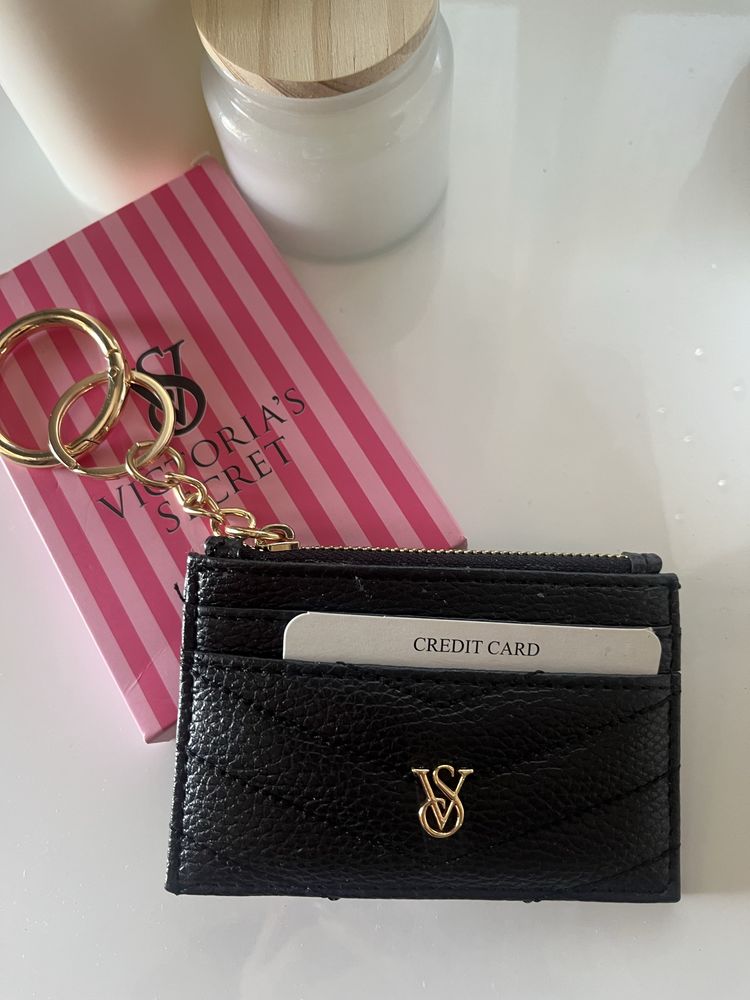 Кардхолдър Victoria’s Secret