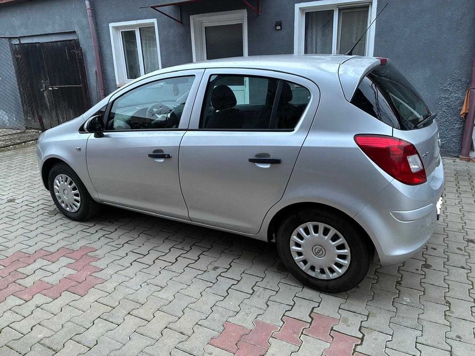 Opel CORSA D 1.3 CDTI 75 cp 2009