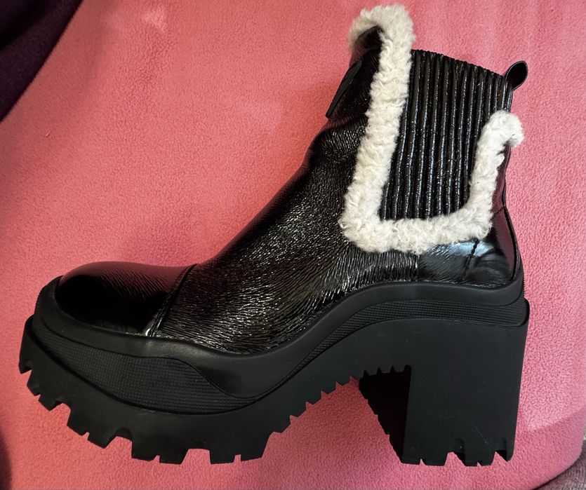 Guess боти 40 номер