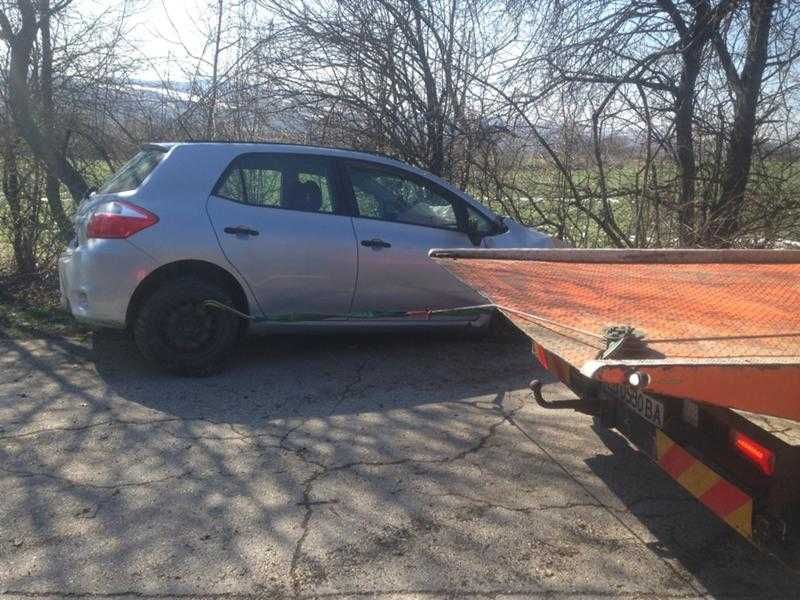 Тойота аурис 1,3 / Toyota Auris 1.3 на части