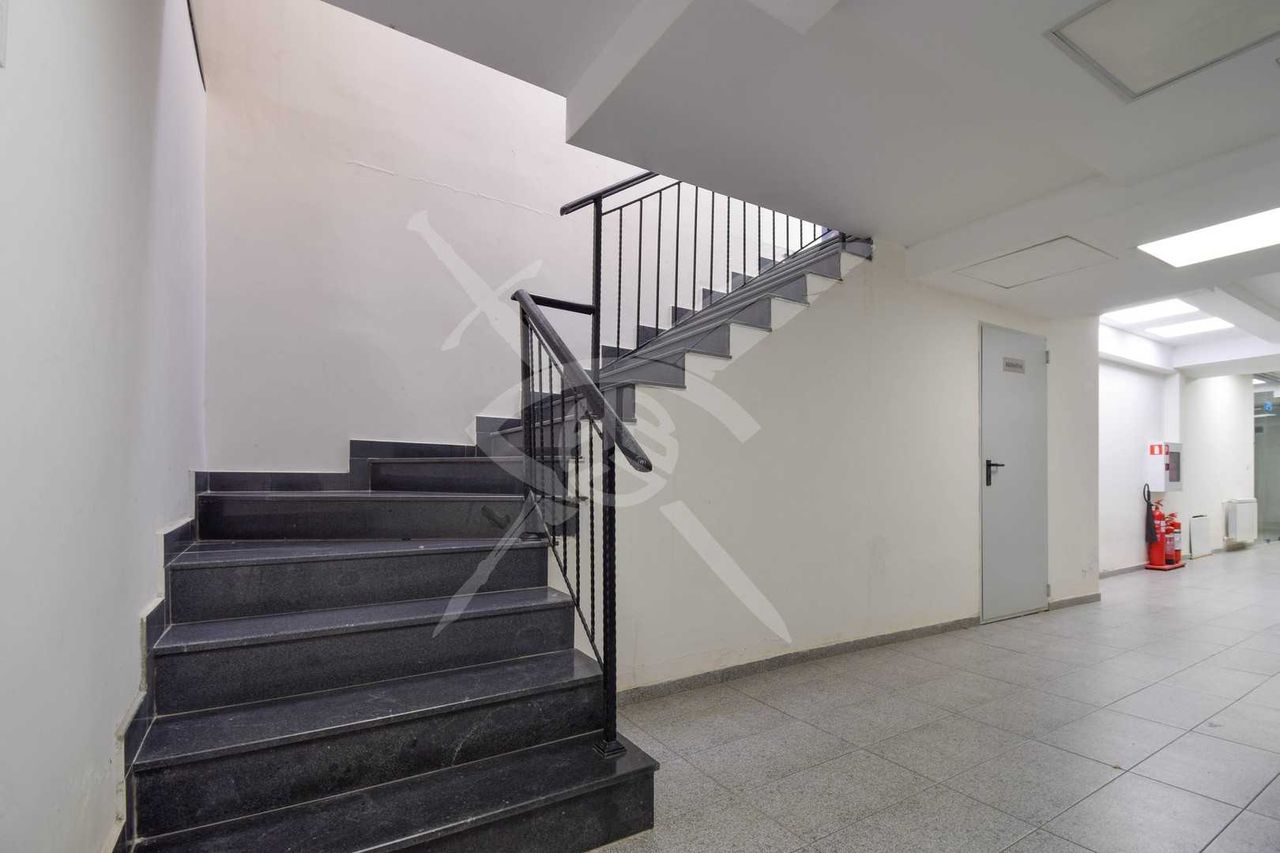 Продава се Магазин в София, Център - 36 кв.м за 3028 €/кв.м - Снимка #6