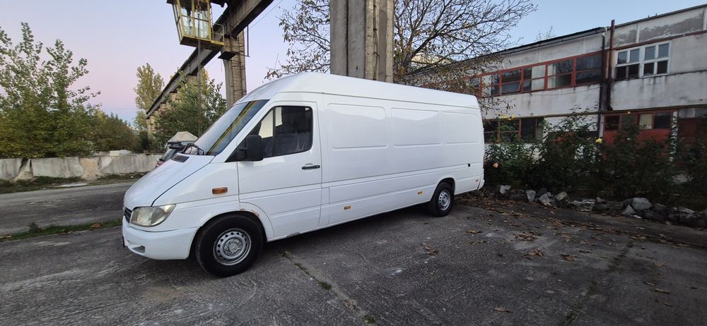 Vând Mercedes Sprinter