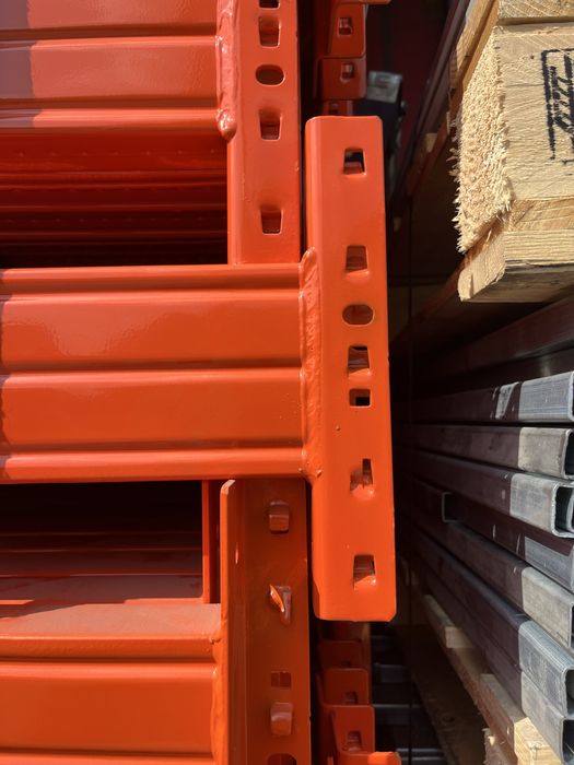 Rafturi metalice industriale