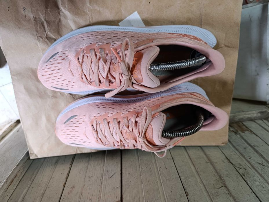 HOKA ONE ONE Kawana''оригинални маратонки 42 номер