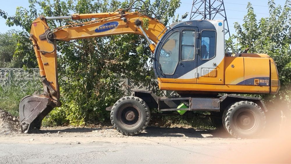 Продается экскаватор Samsung 132