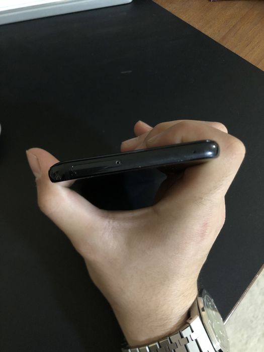 LG G7 ThinQ 4/64 gb в идеальном состоянии