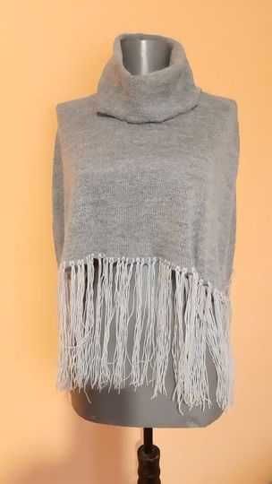 Пончо с ресни - цвят сив