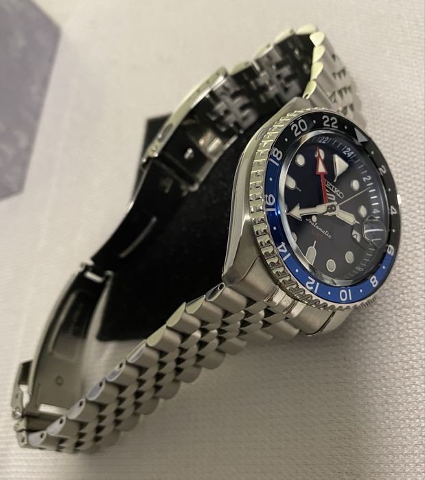 SEIKO 5 GMT Automatic - SSK003K1