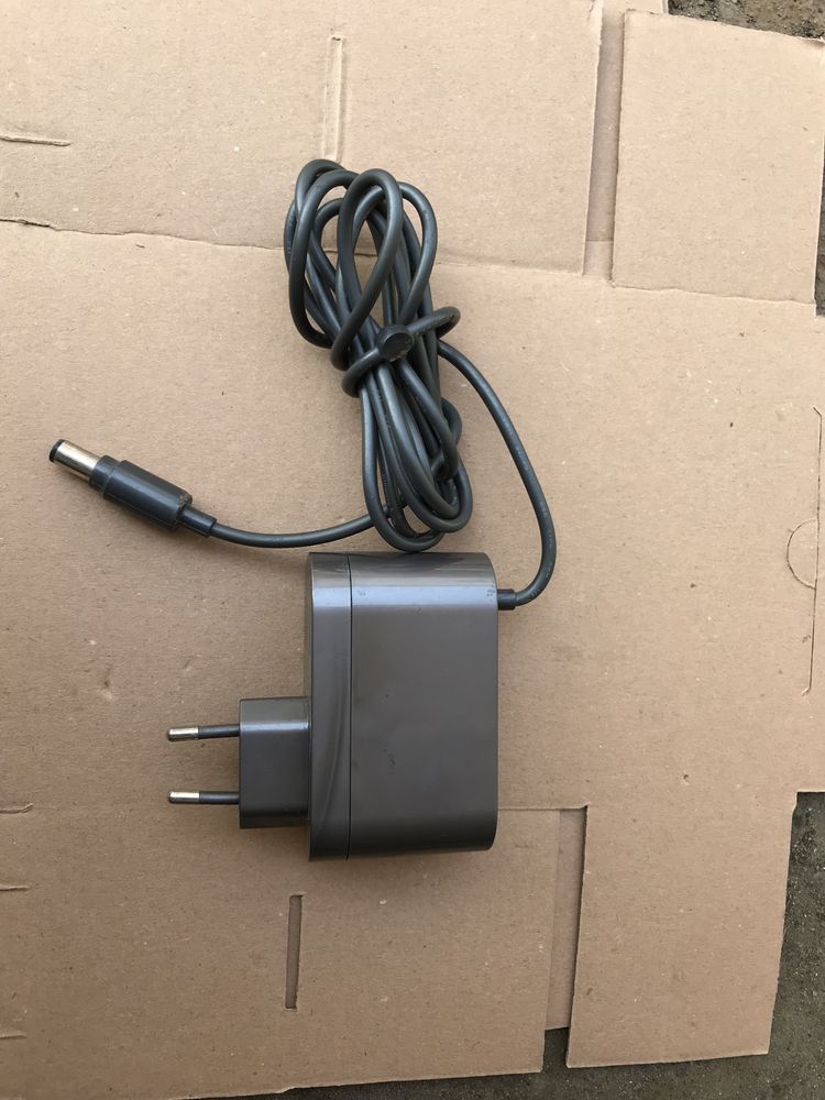 Alimentator Dyson 16,75v 313mA