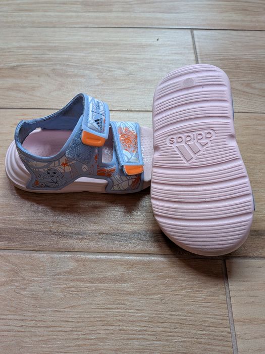 Детски сандали Adidas и Crocs и кецове Zara