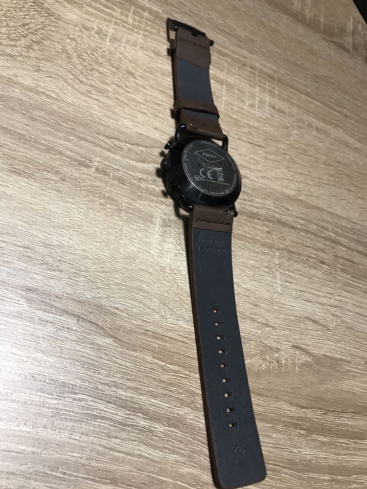 FOSSIL Q hybrid.