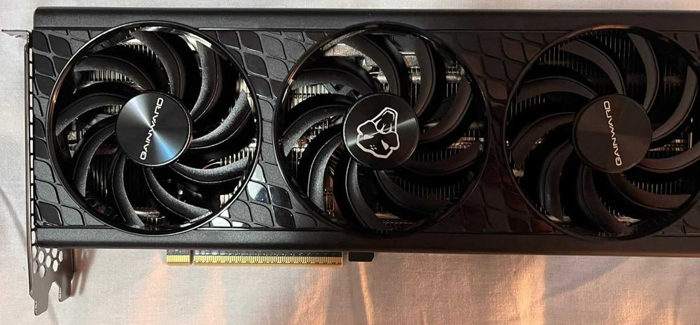 Placa video Gainward GeForce RTX 5070 Python III 12GB