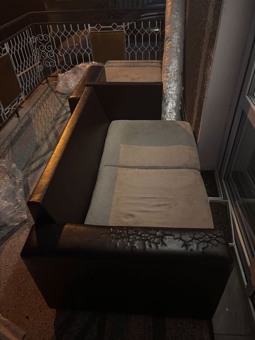 Подарявам диван с лежанка