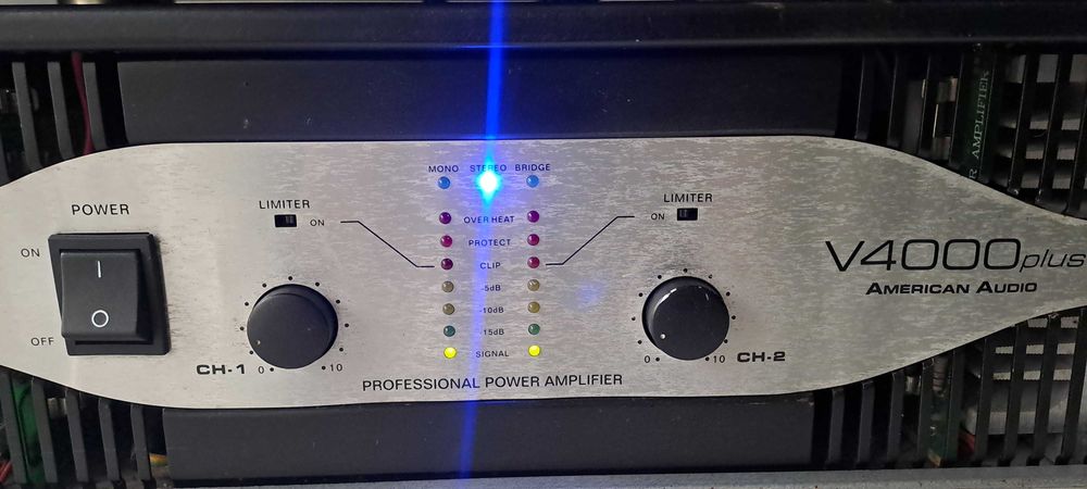 American Audio V 4000 Plus amplificator statie putere 2500W