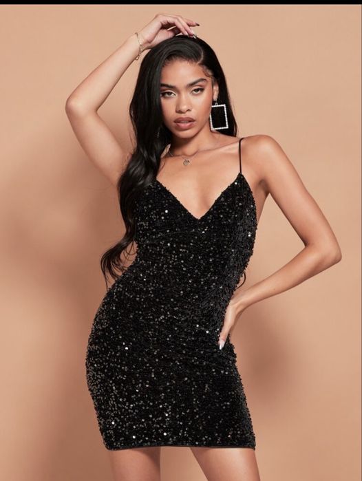 Нови официялни рокли на достъпни цени