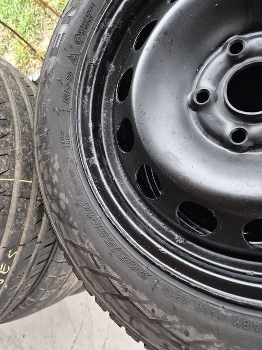 Vând jante+cauciucuri de Wv 5/112/16 Passat,Golf,Turan 205/55/16 M+S