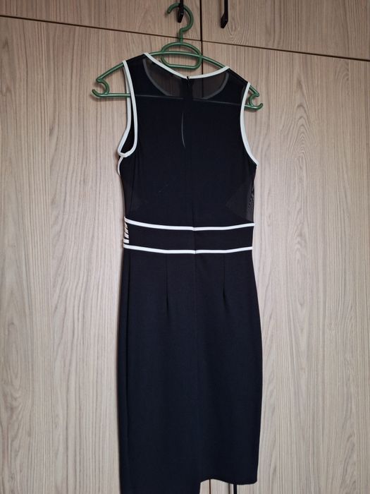 Рокля официална черна