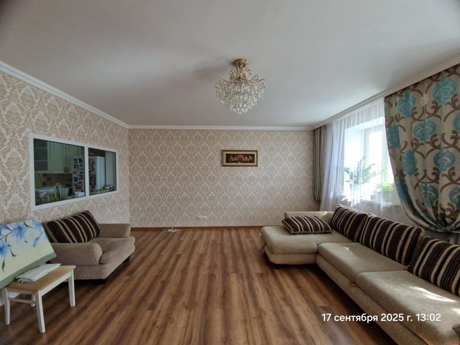 Диван раскладной и кресло