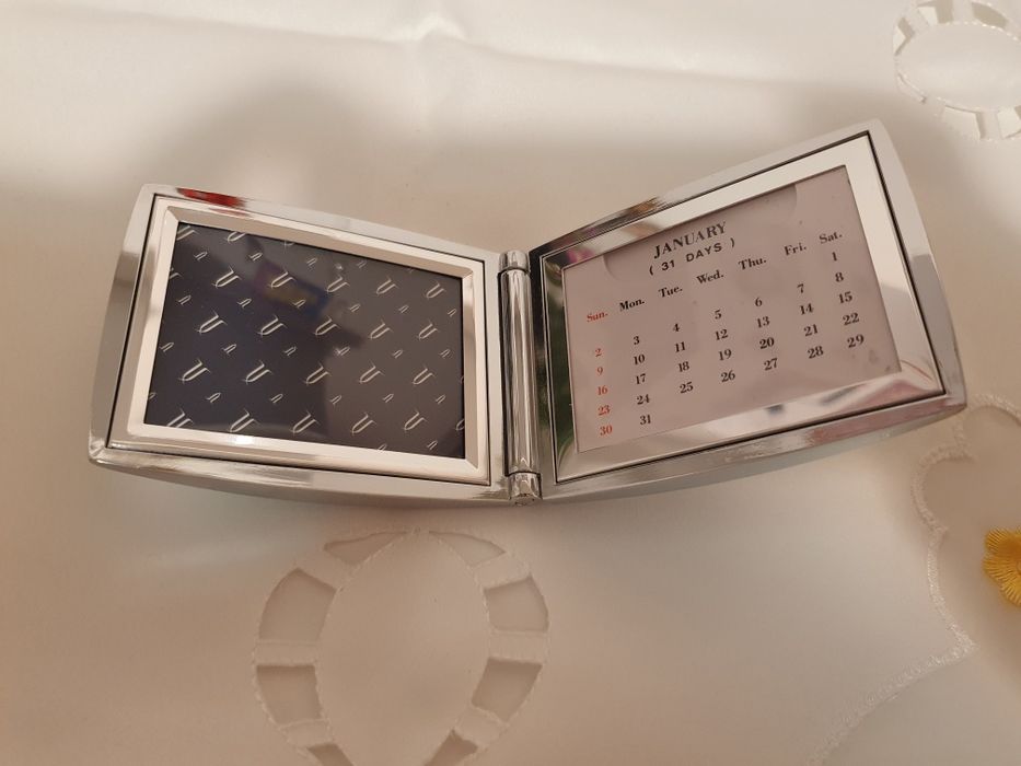 Calendar perpetuu și rama foto metal -nou, cutie cadou, Bell labs
