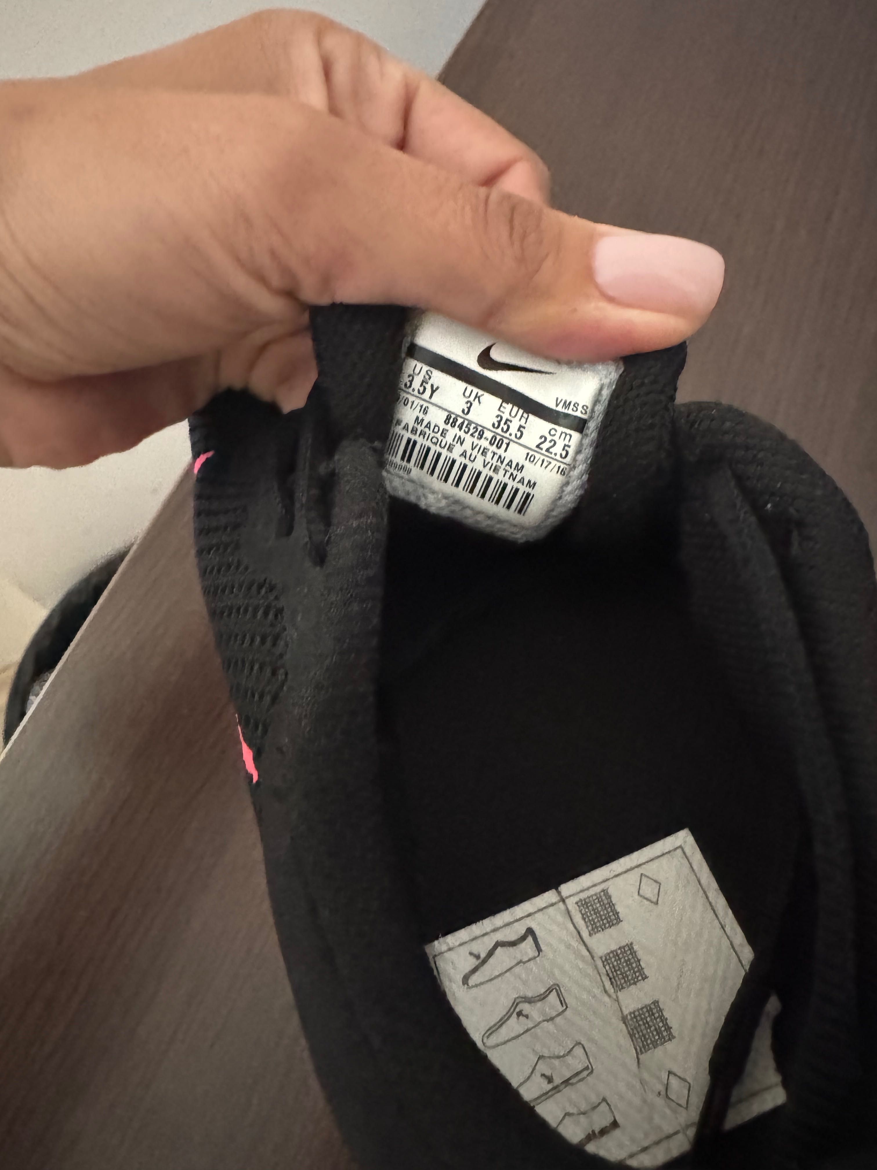 Дамски Маратонки NIKE