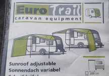 Cort de vara (pavilion cu tavan si un perete lateral) lungime 7.4 m