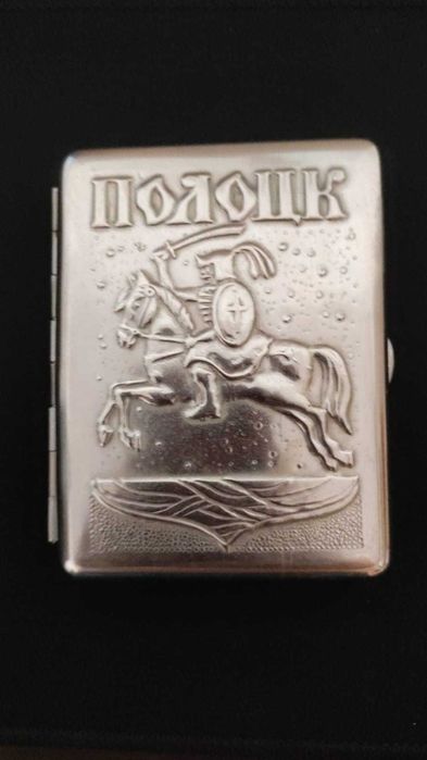 Cutie de țigări vintage URSS 1970 POLOTSK Cavaler cu sabie pe cal