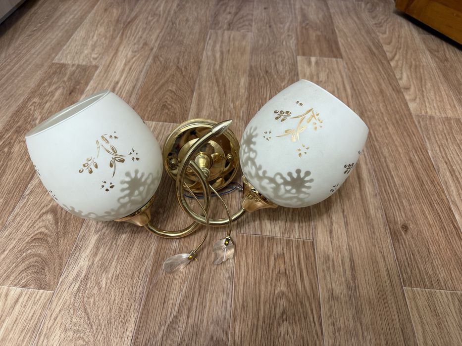 Продам бра в отличном состояний