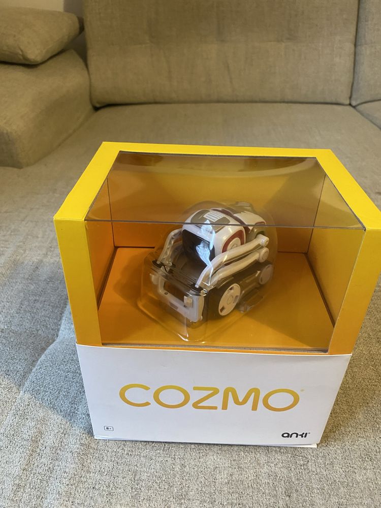 Cozmo Robot by Anki- A fun & interactive toy robot perfect for kids