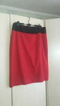 Продам юбку красного цвета
