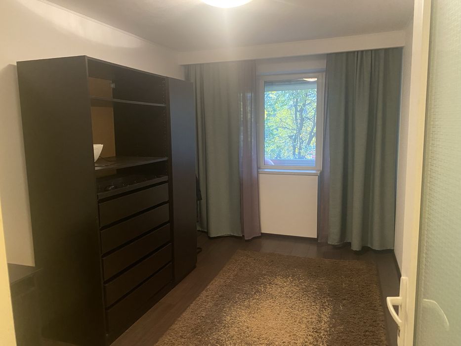 Inchiriez apartament 3 camere mobilat, Metrou Parc Drumul Taberei